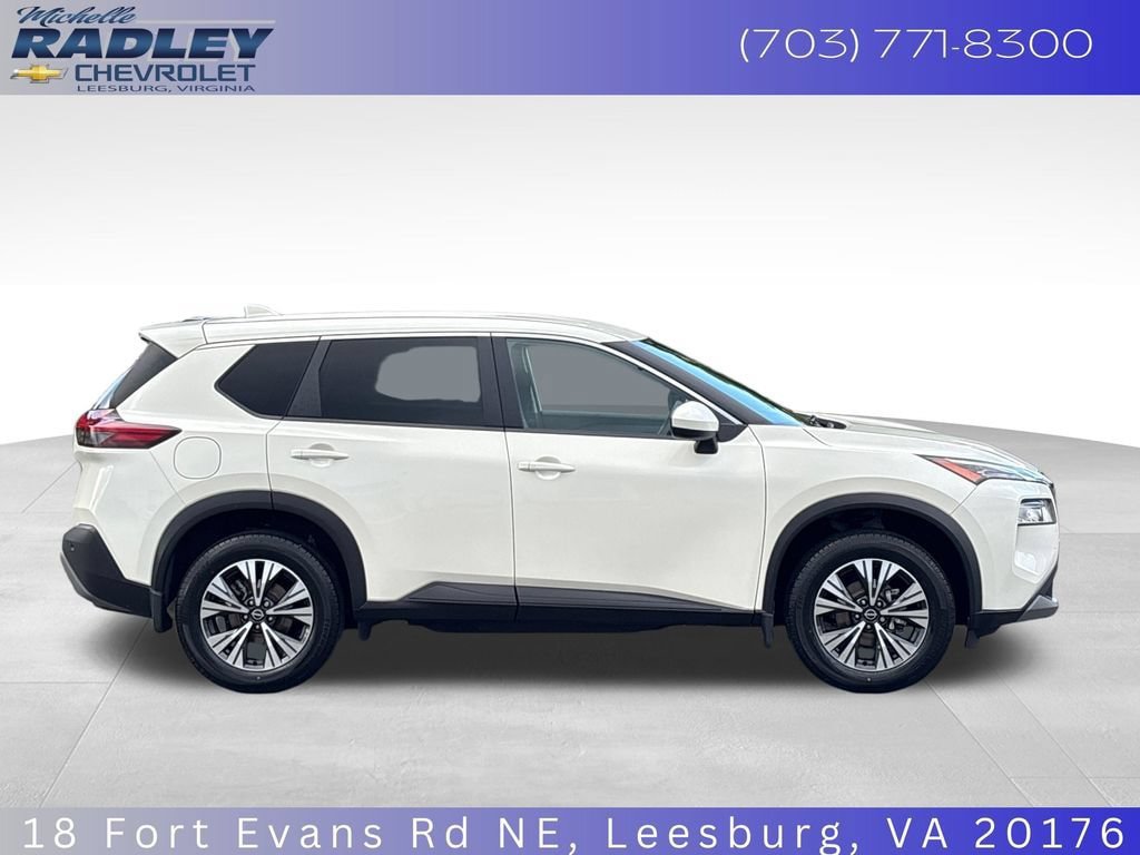 Used 2023 Nissan Rogue SV AWD/4WD image 7