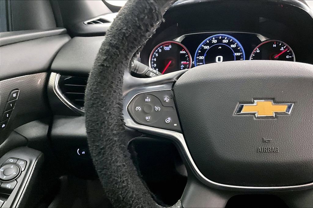 Used 2023 Chevrolet Traverse Premier AWD/4WD image 17