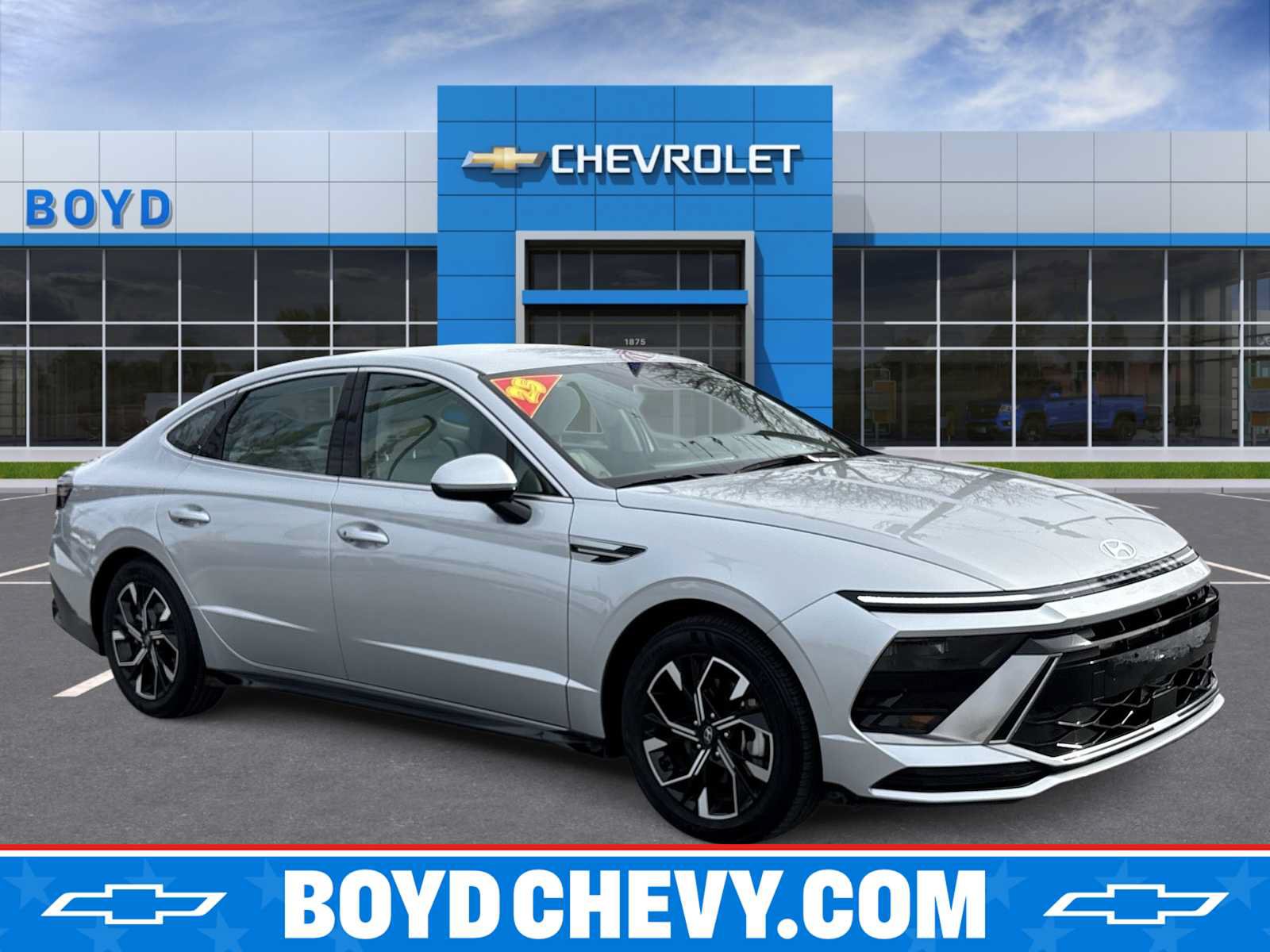 Used 2025 Hyundai Sonata SEL FWD image 1