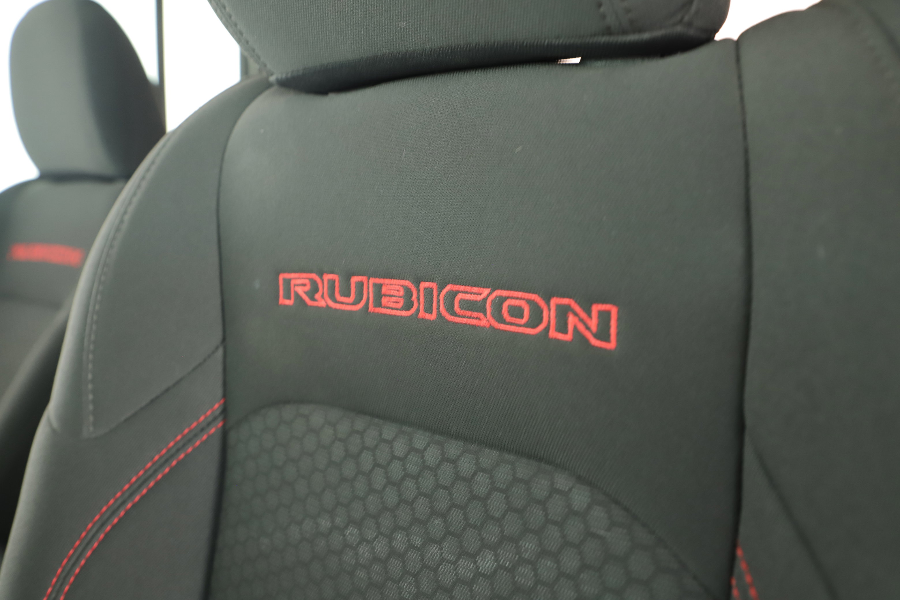 Used 2018 Jeep Wrangler Unlimited Rubicon image 8