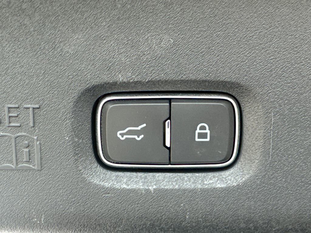 Used 2025 Ford Expedition Max Active AWD/4WD image 20