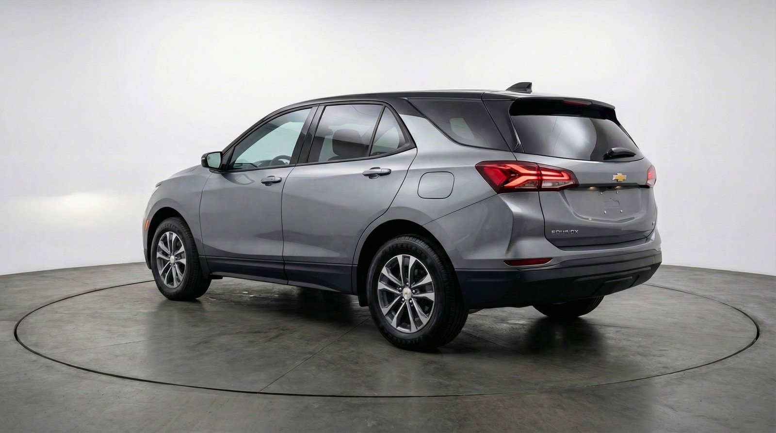 Used 2025 Chevrolet Equinox LT image 6