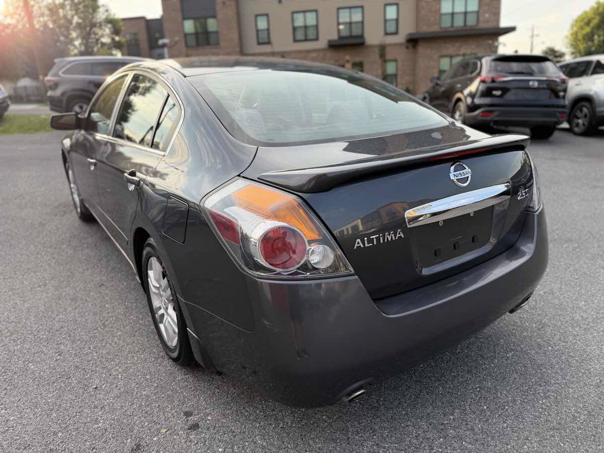 Used 2012 Nissan Altima 2.5 S w/ 20th Anniversary Pkg FWD image 5