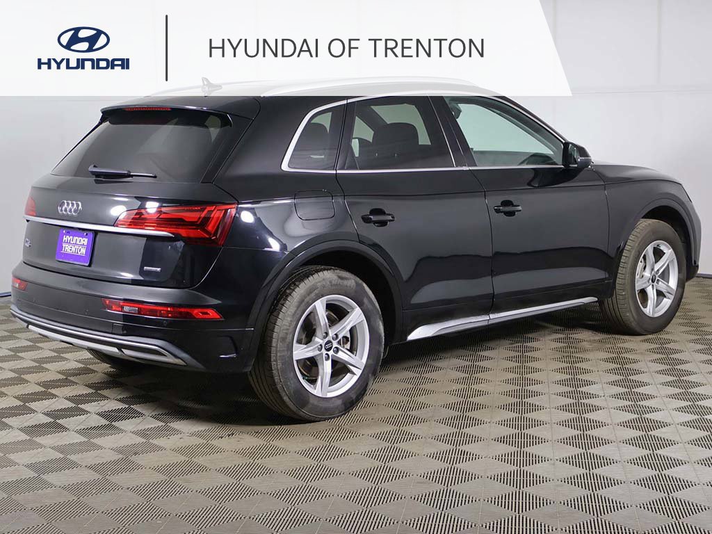 Used 2023 Audi Q5 2.0T Premium w/ Convenience Package AWD/4WD image 10