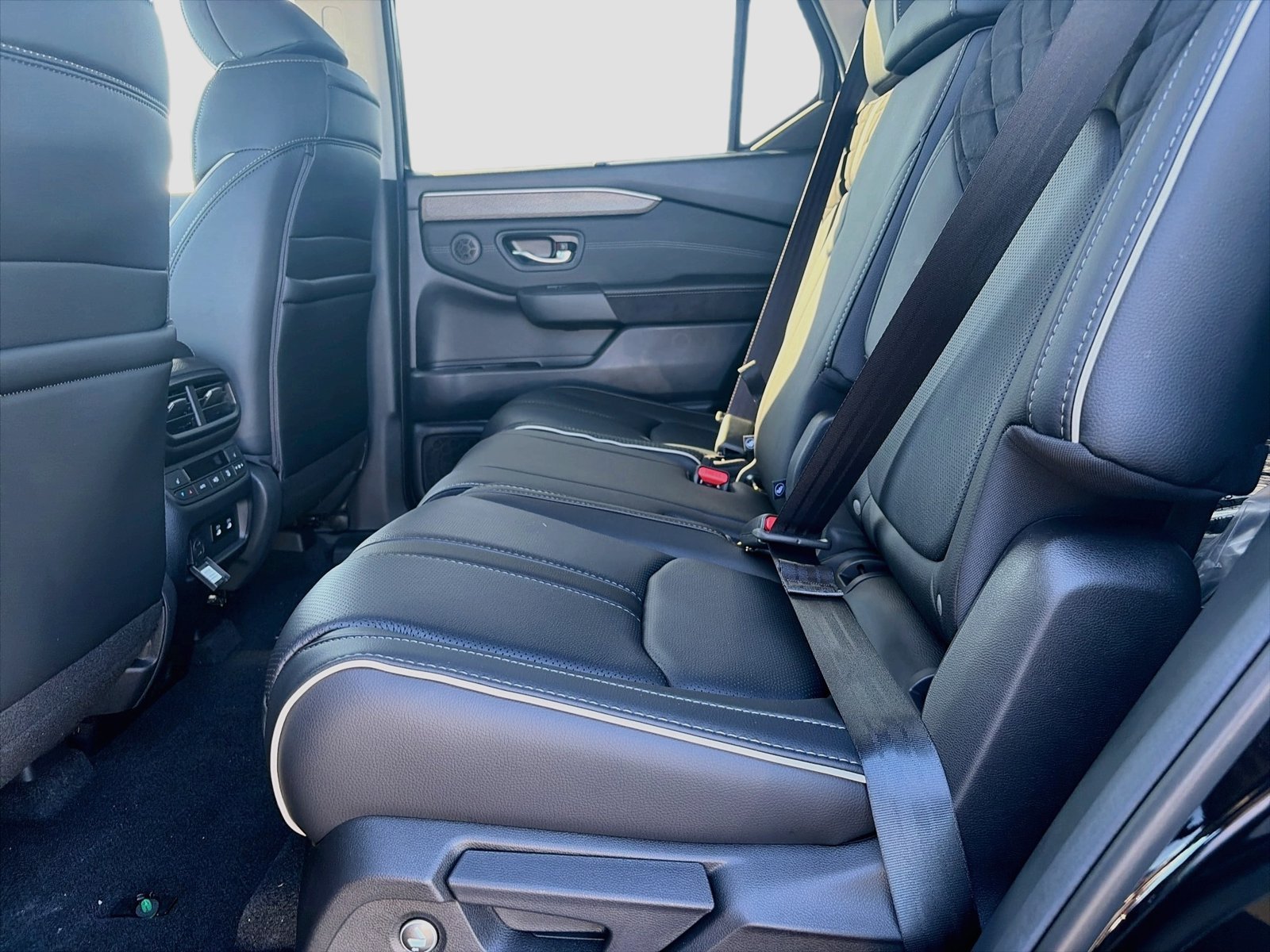 New 2026 Honda Pilot Elite image 5