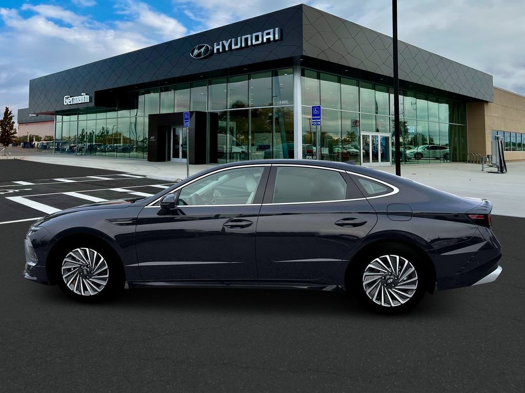 New 2026 Hyundai Sonata Limited FWD image 3