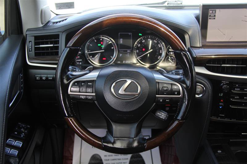 Used 2018 Lexus LX 570 4WD w/ Luxury Package image 33