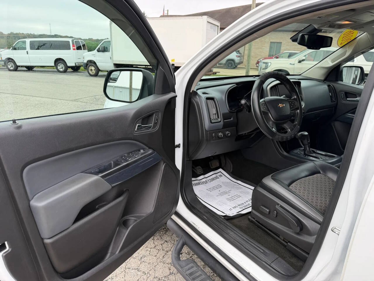 Used 2016 Chevrolet Colorado Z71 AWD/4WD image 9