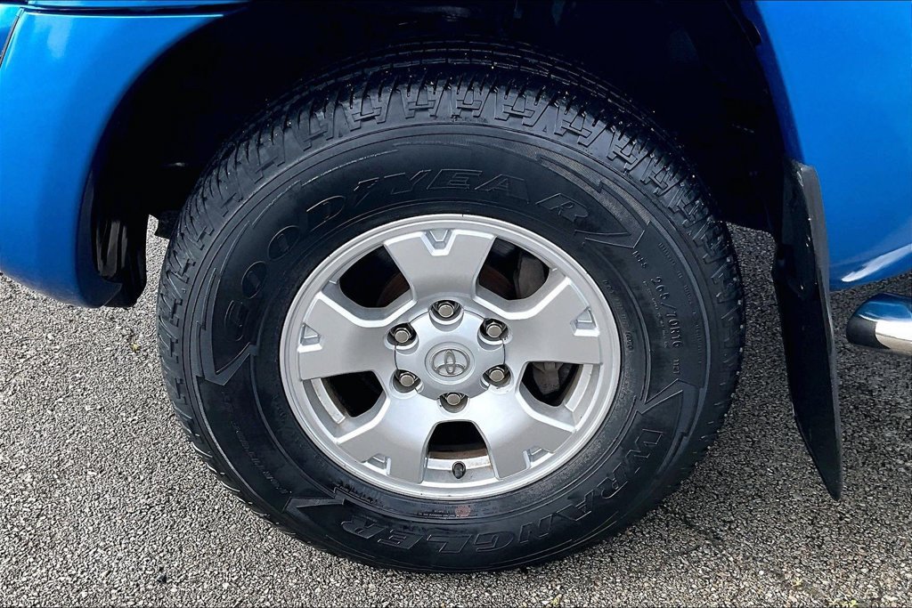 Used 2009 Toyota Tacoma PreRunner w/ TRD Off-Road Pkg RWD image 8