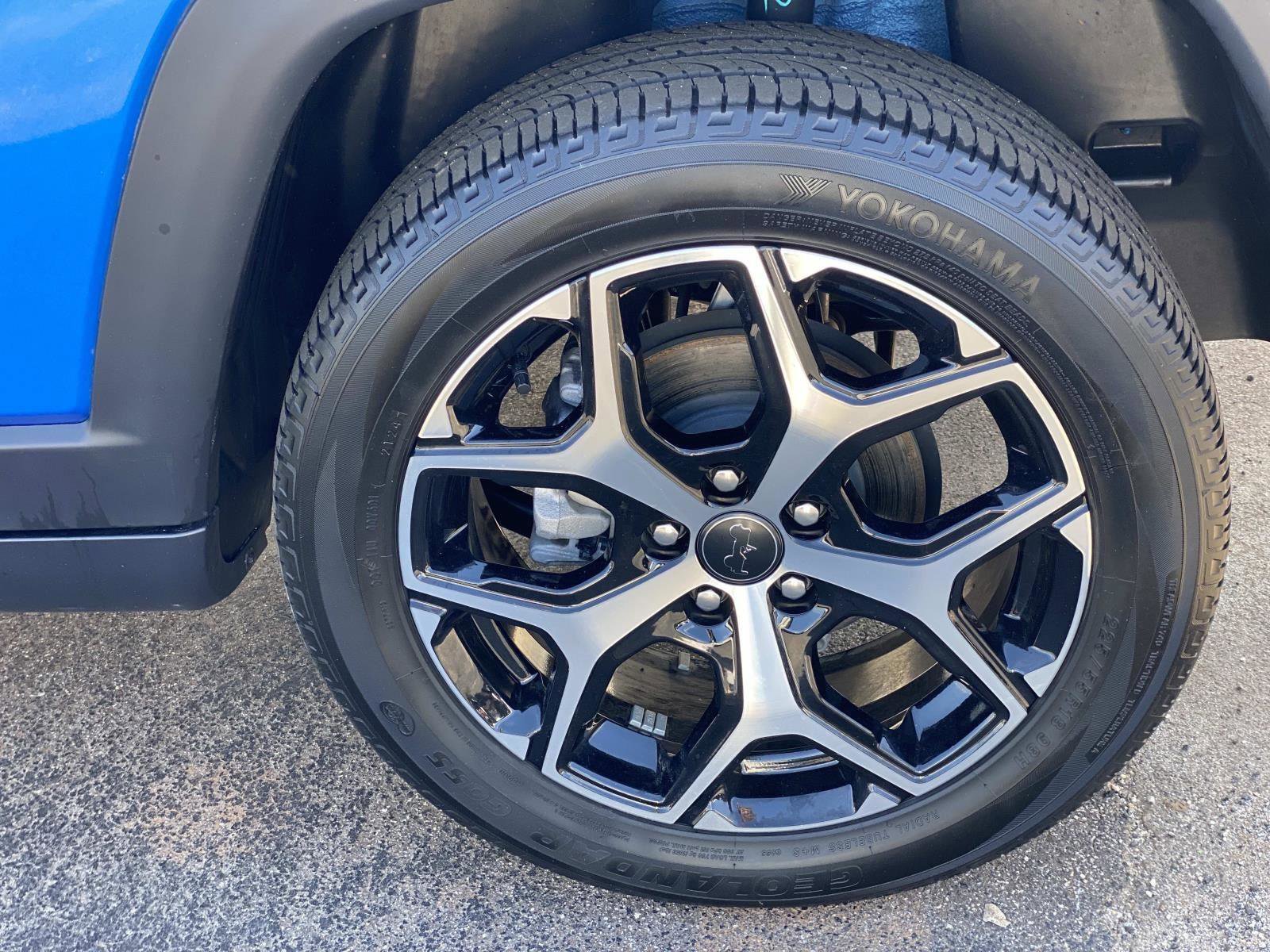 Certified 2025 Jeep Compass Limited image 15