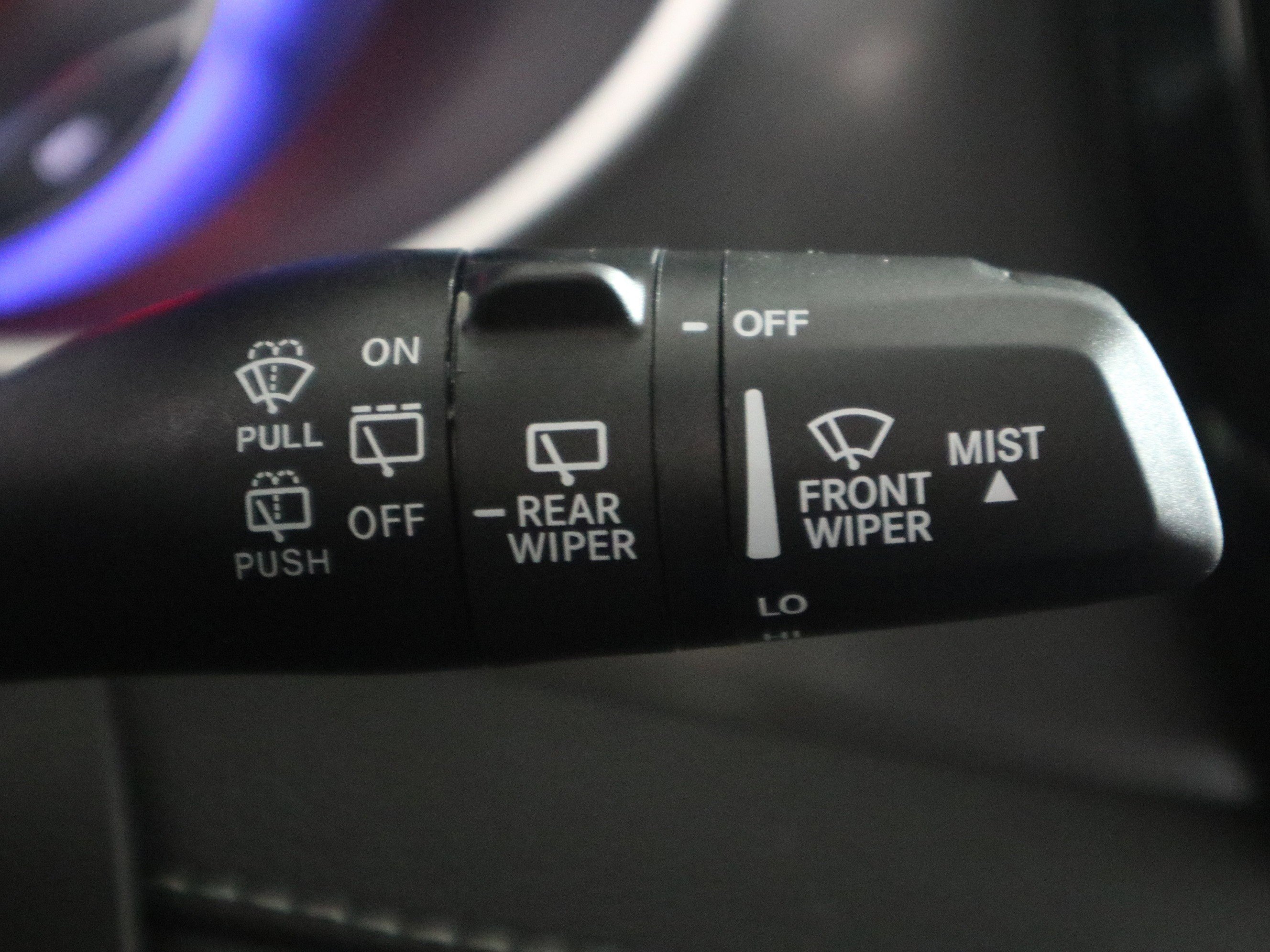 New 2026 Chrysler Pacifica Select image 32