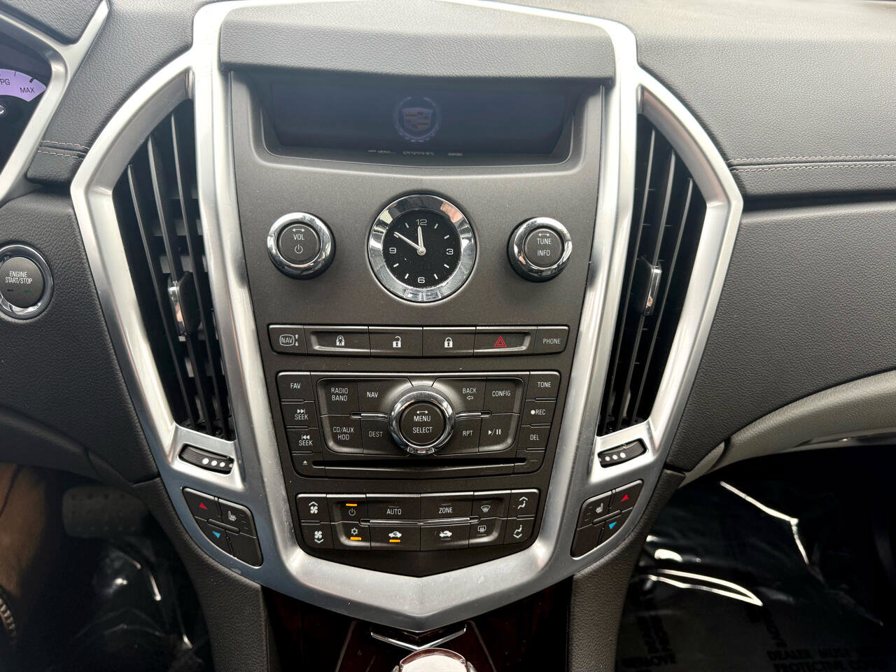 Used 2011 Cadillac SRX Luxury image 34