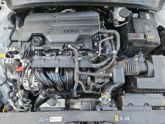 Used 2024 Hyundai Elantra Limited FWD image 24