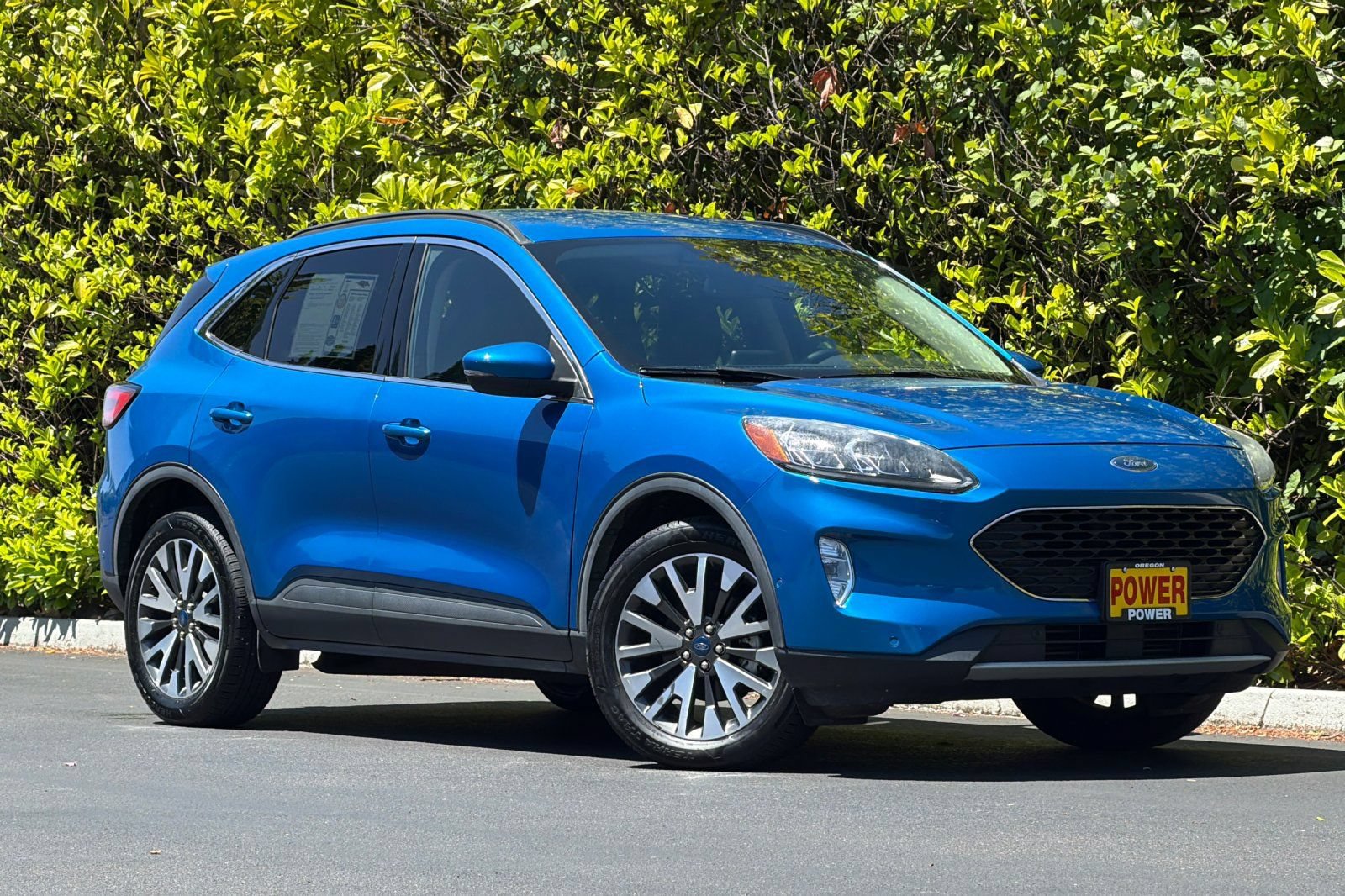 Used 2020 Ford Escape Titanium AWD/4WD image 2