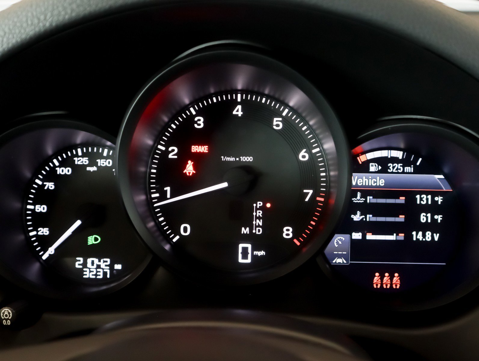 Certified 2023 Porsche Macan image 14