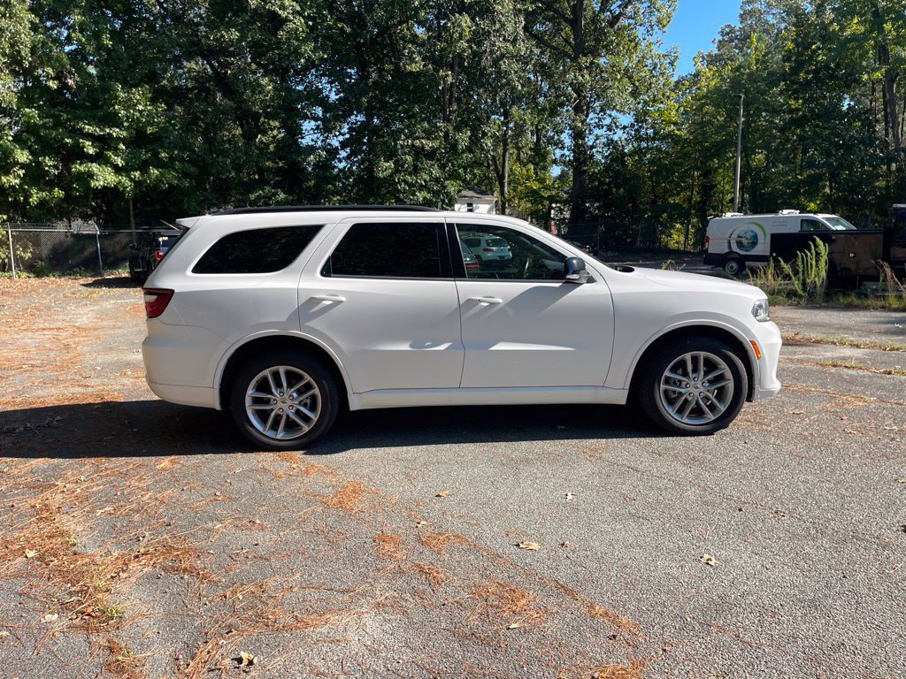 Used 2024 Dodge Durango GT AWD/4WD image 40