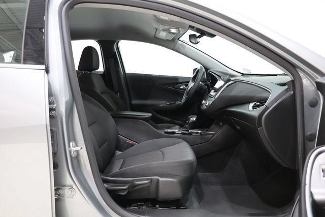 Used 2025 Chevrolet Malibu LT FWD image 31