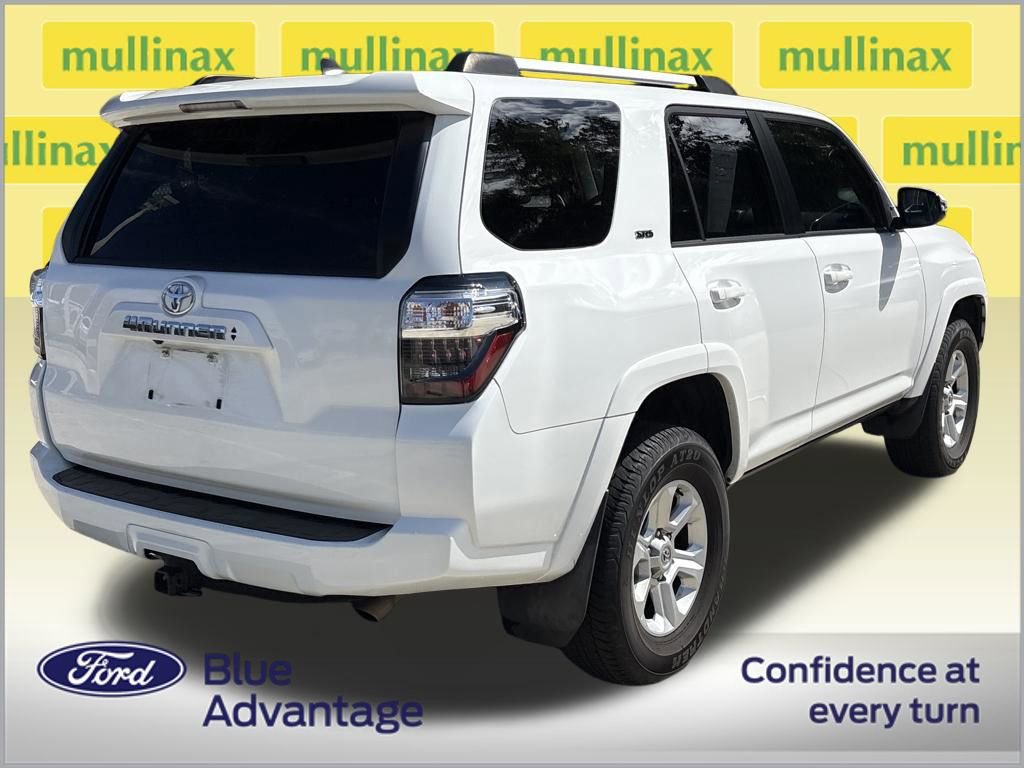 Used 2022 Toyota 4Runner SR5 Premium w/ Moonroof Package image 4