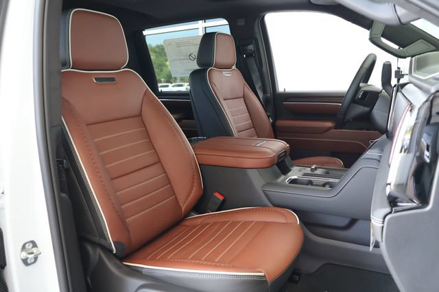 New 2026 GMC Sierra 3500 Denali Ultimate AWD/4WD image 22