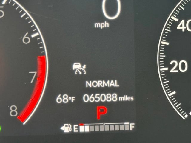 Used 2025 Honda Pilot TrailSport image 18