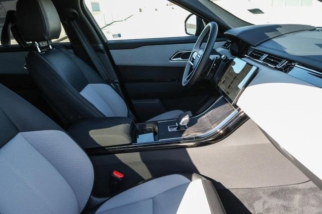 New 2026 Land Rover Range Rover Velar Dynamic SE image 12