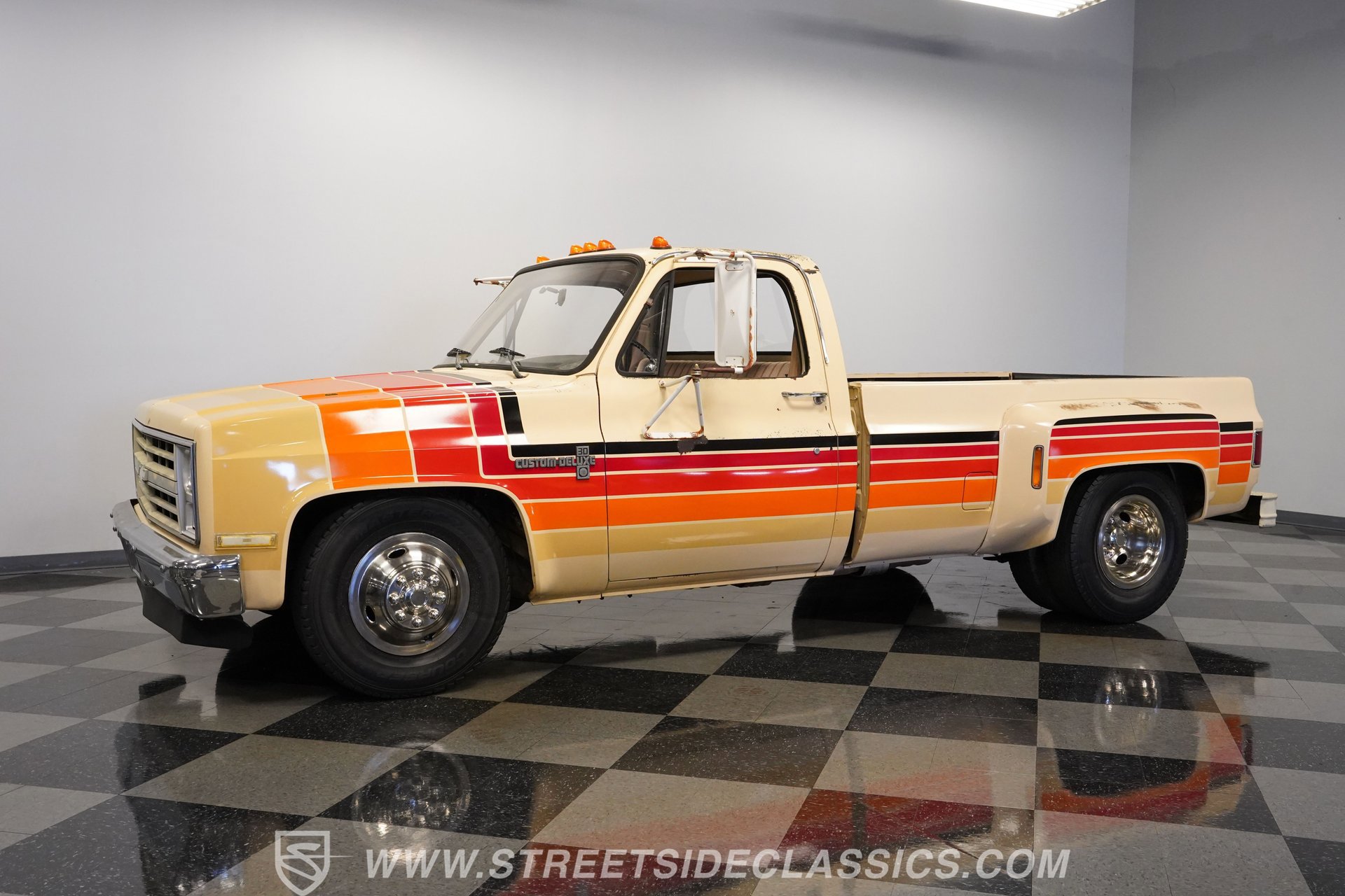 Used 1988 Chevrolet Silverado 3500 Dually Custom image 6