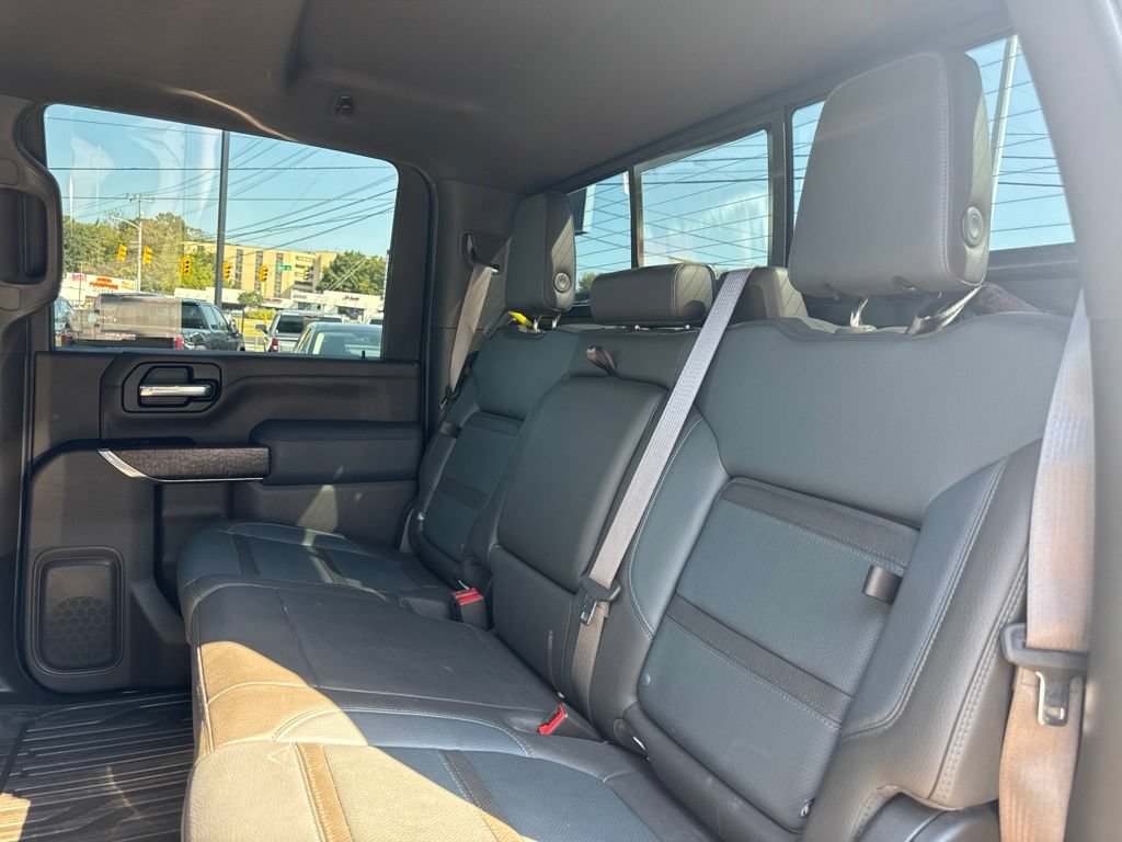 Used 2022 GMC Sierra 2500 Denali w/ Denali Ultimate Package AWD/4WD image 25