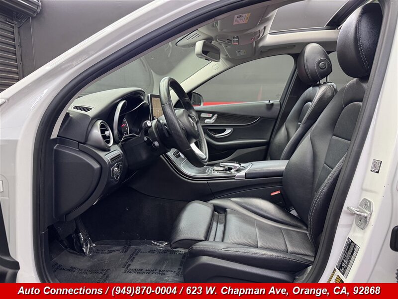 Used 2015 Mercedes-Benz C 300 Sedan image 6