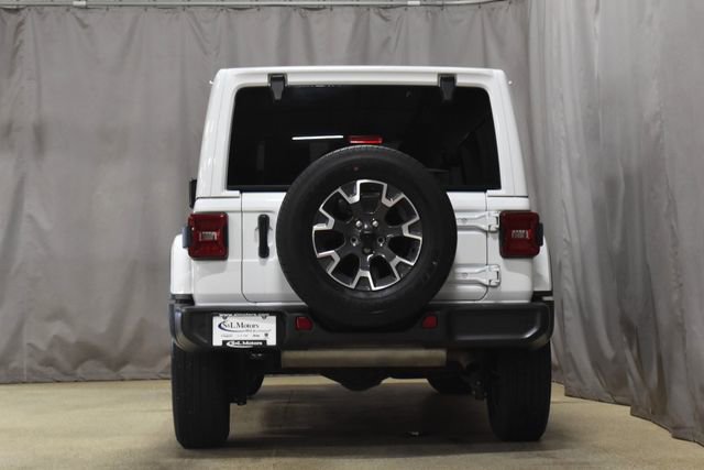 Used 2024 Jeep Wrangler Sahara w/ Technology Group image 8
