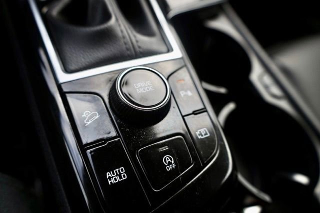 Used 2023 Kia Sportage SX image 31