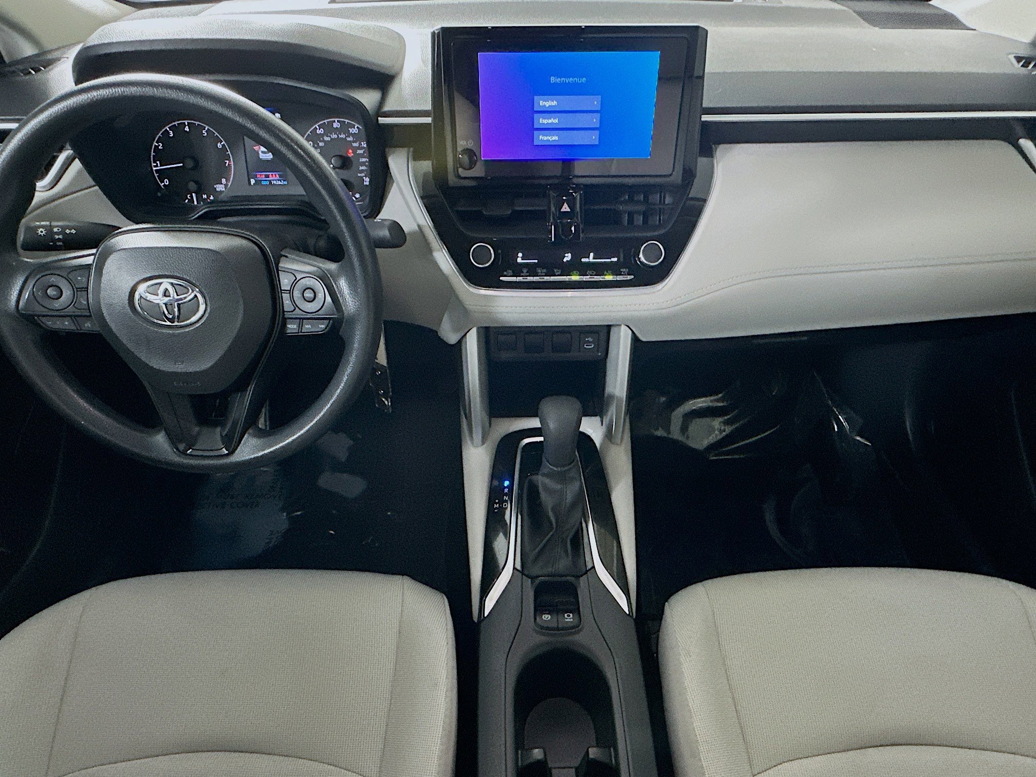 Used 2024 Toyota Corolla Cross L image 26