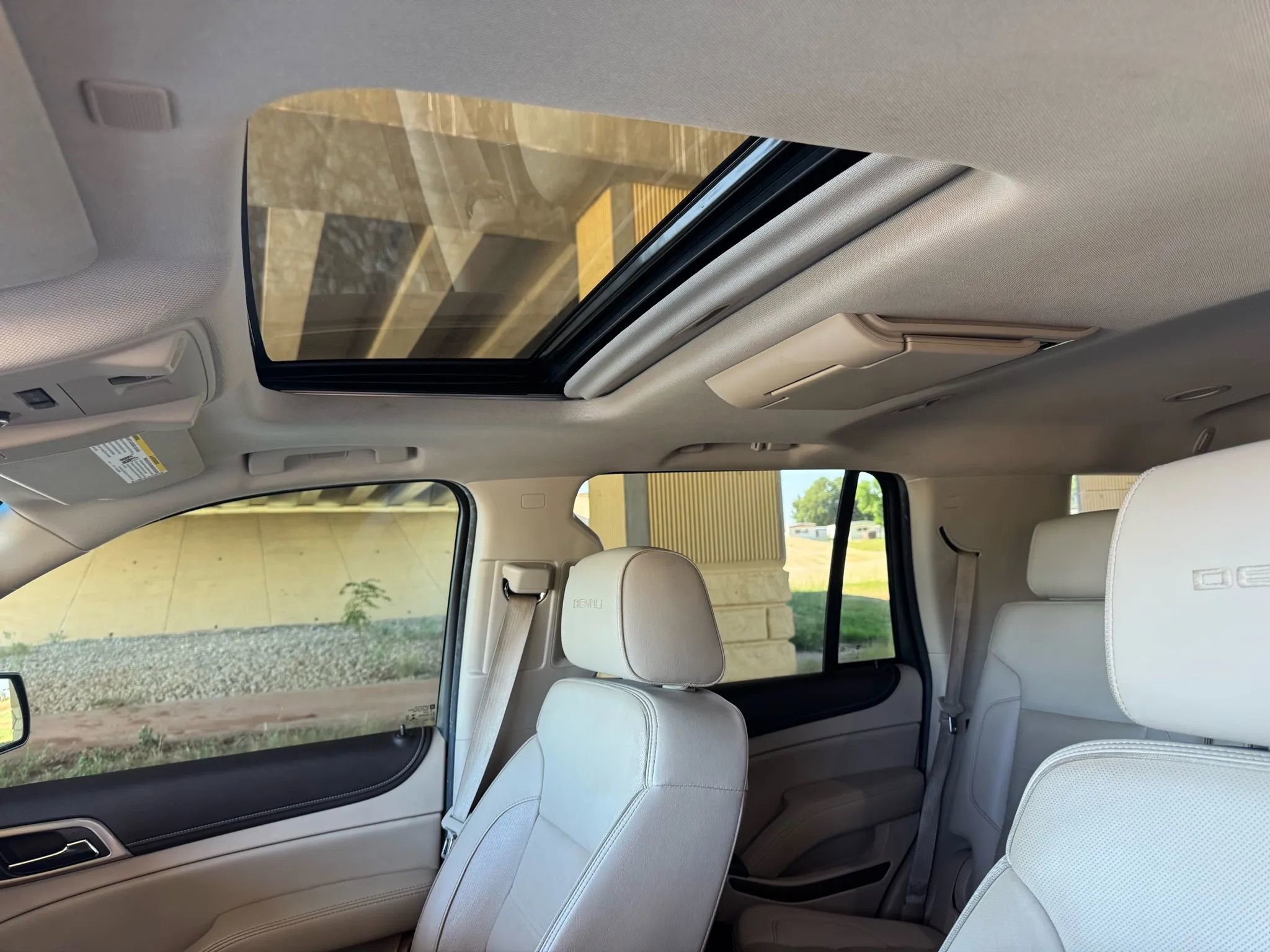 Used 2019 GMC Yukon Denali w/ Denali Ultimate Package image 19