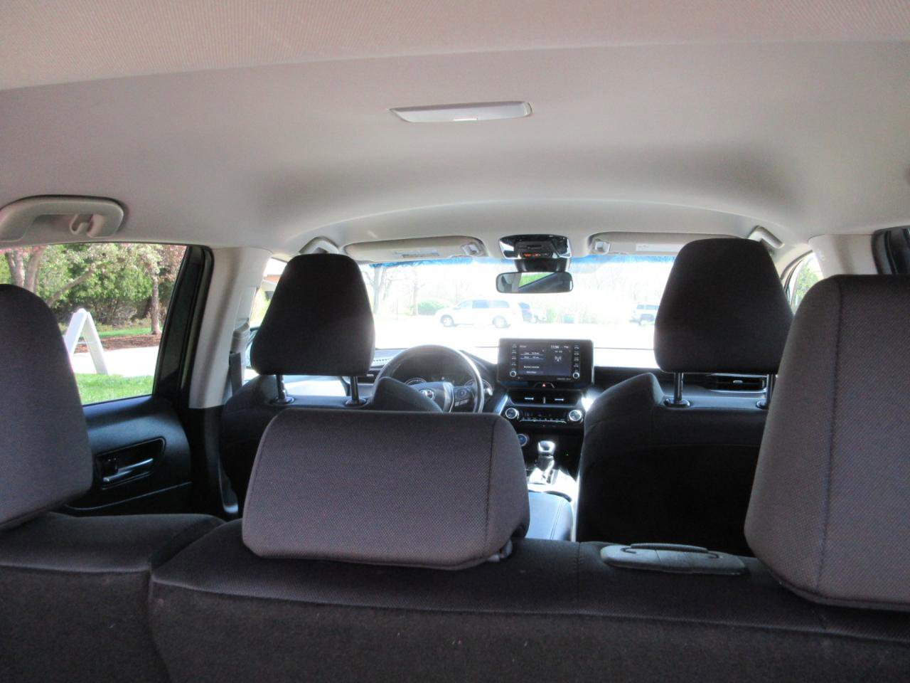 Used 2021 Toyota Venza LE w/ Carpet Mat Package (TMS) AWD/4WD image 15