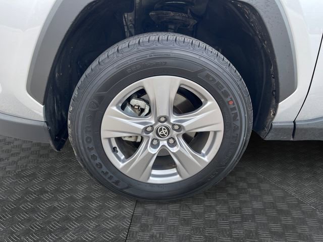 Used 2025 Toyota RAV4 XLE image 14