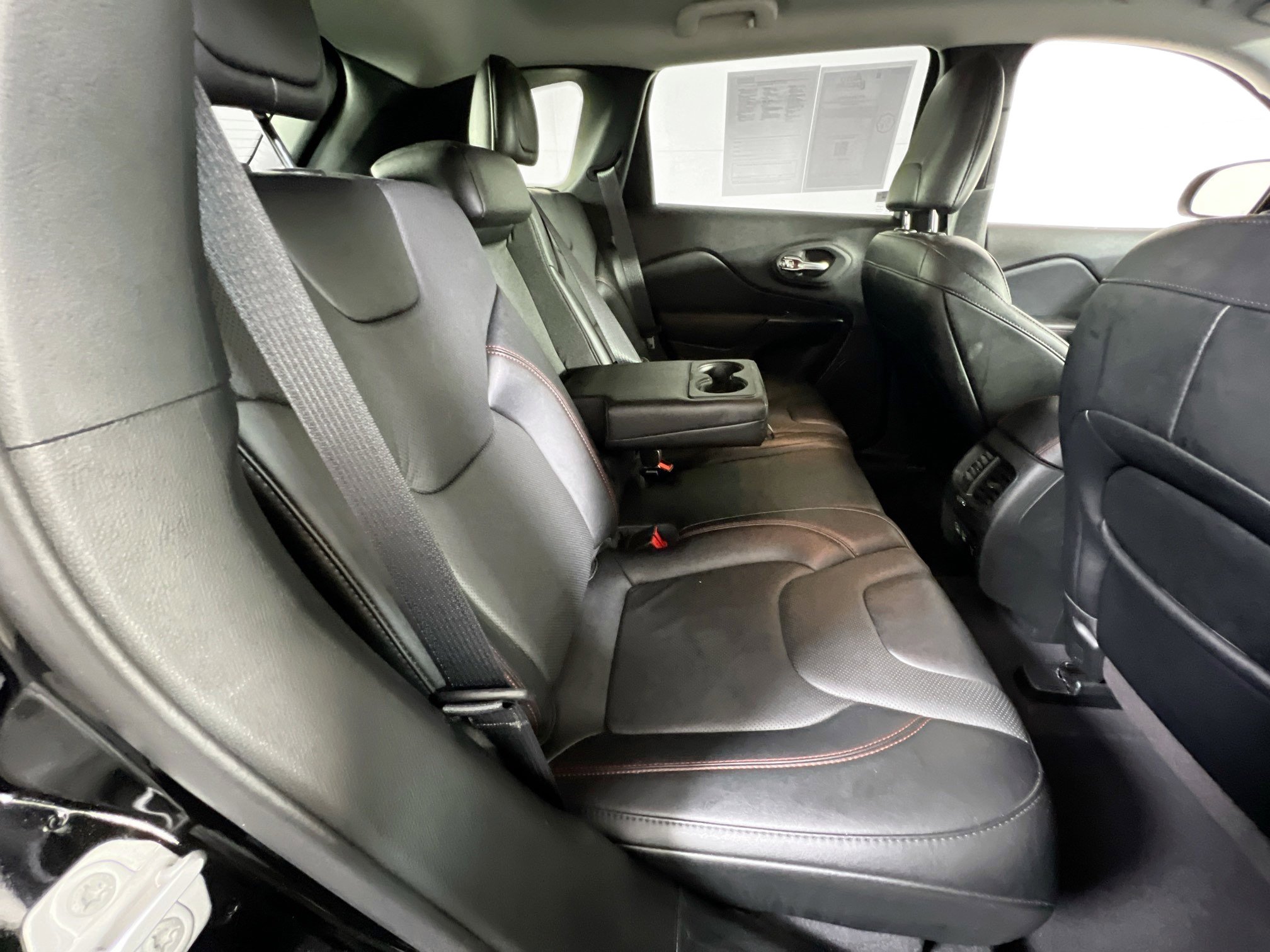 Used 2022 Jeep Cherokee Trailhawk w/ Premium Leather Package image 24
