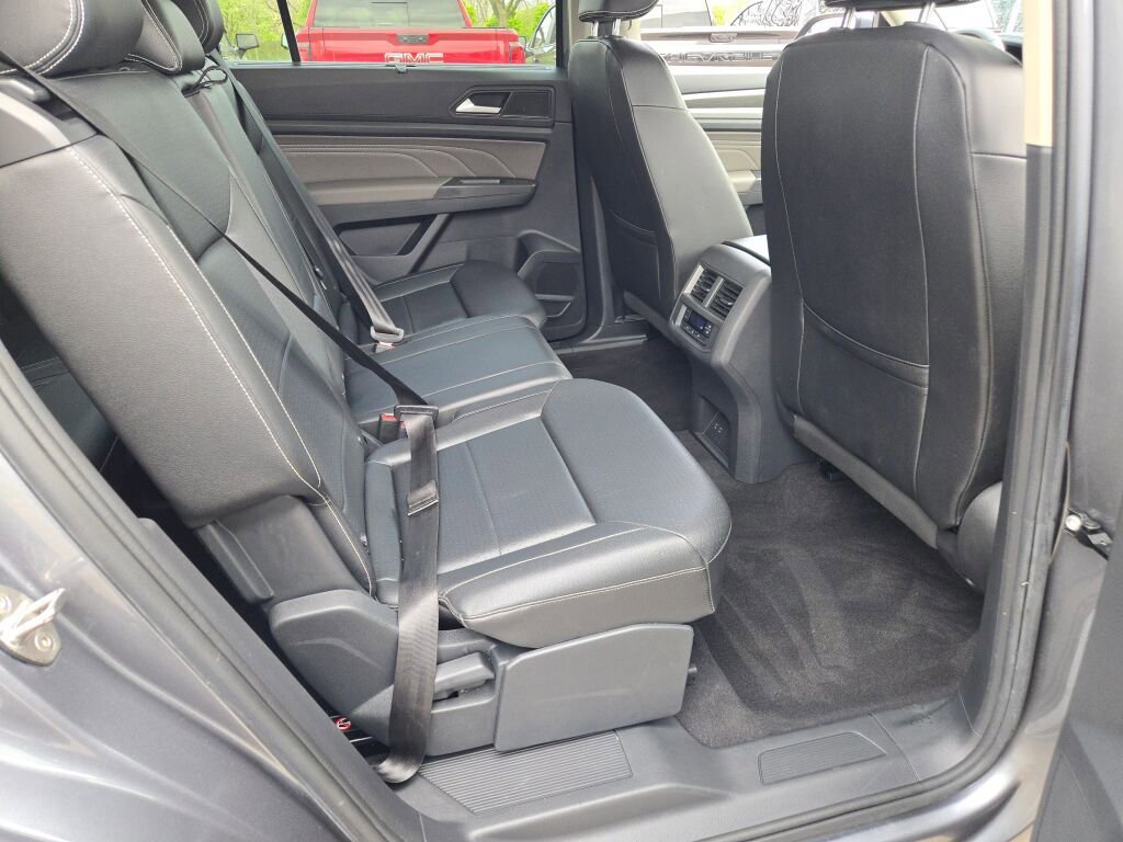 Used 2023 Volkswagen Atlas SE image 12