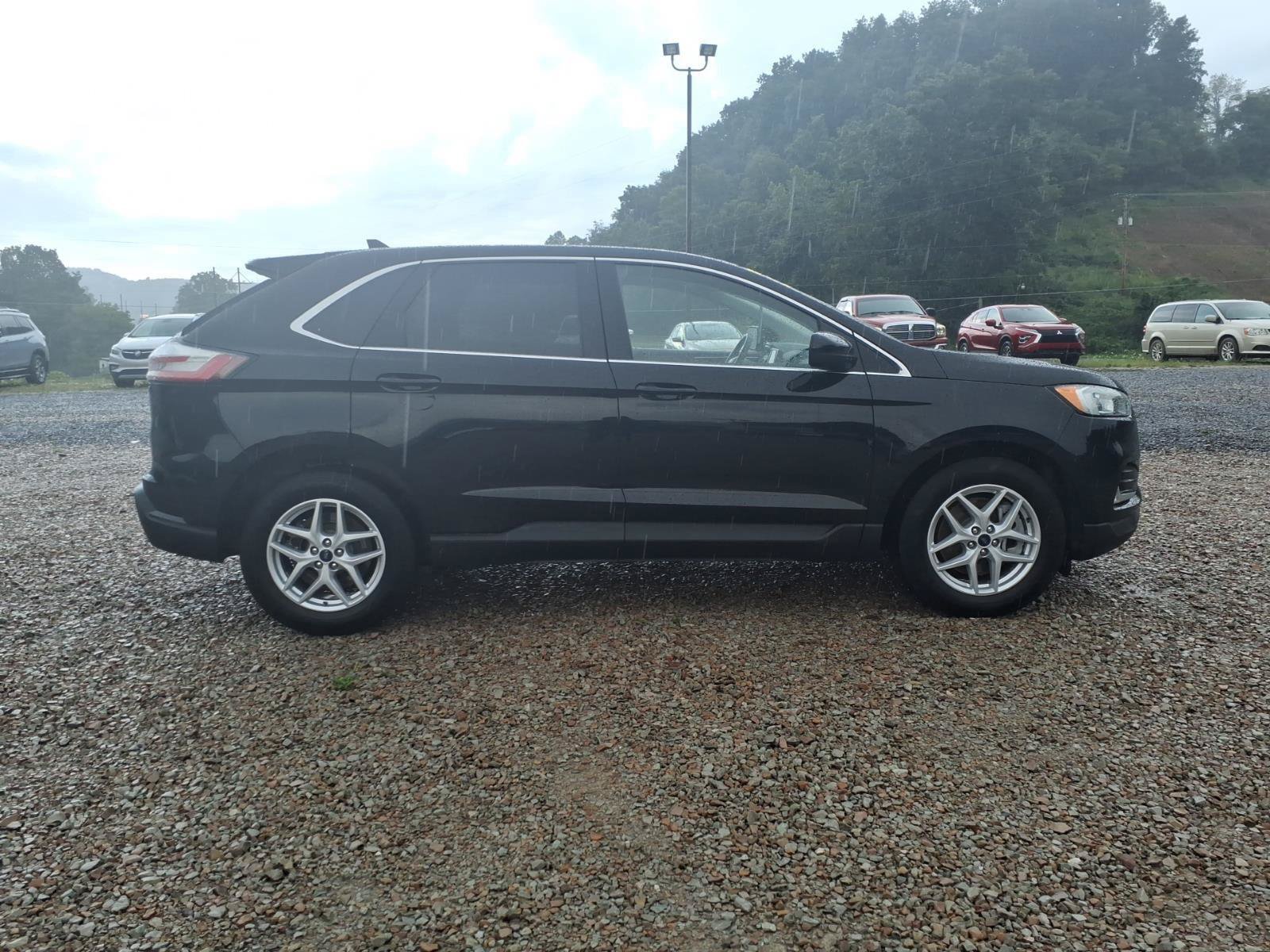 Used 2022 Ford Edge SEL w/ Convenience Package AWD/4WD image 8