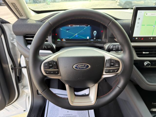 Used 2025 Ford Explorer Active image 36