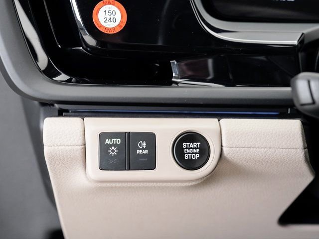 Certified 2024 Porsche Panamera 4 image 12