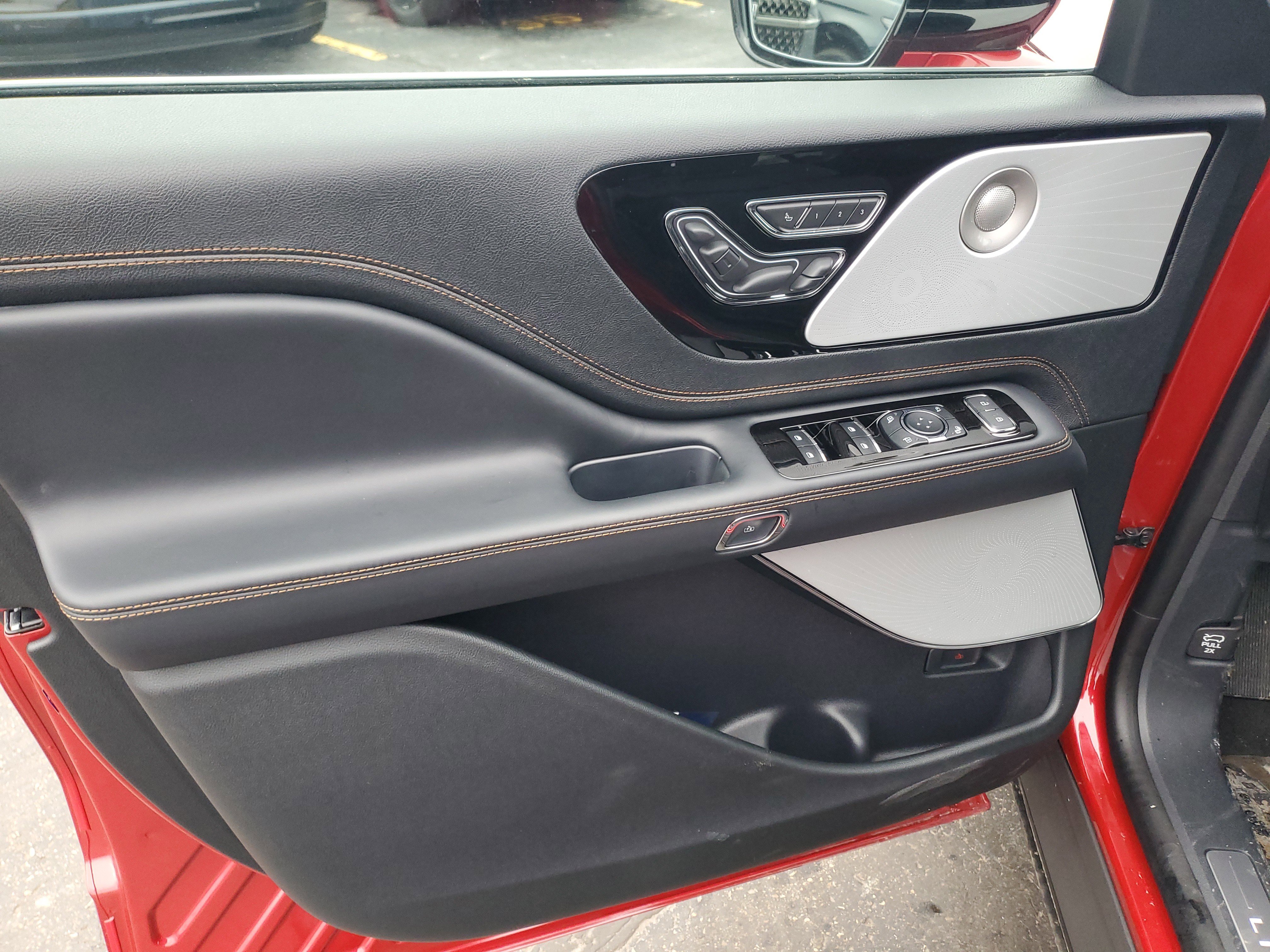 New 2026 Lincoln Aviator Black Label w/ Dynamic Handling Package image 8