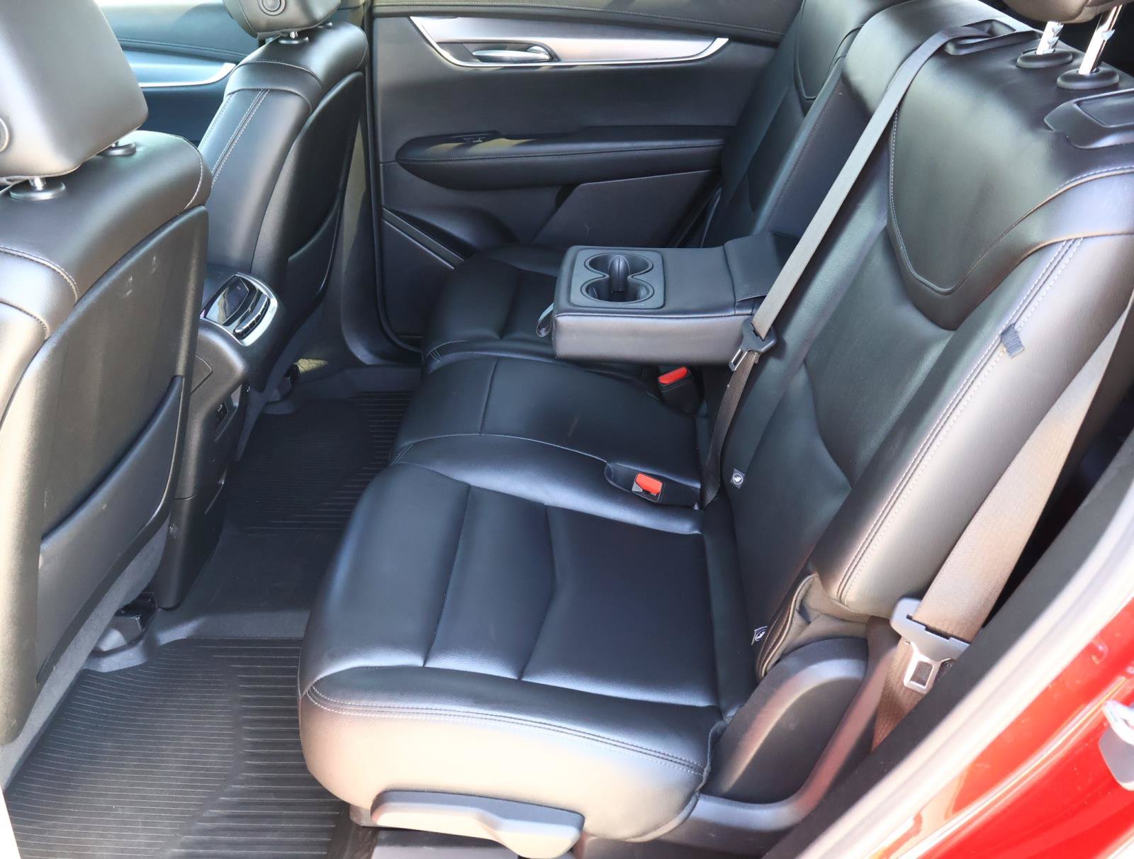 Certified 2024 Cadillac XT6 Luxury w/ LPO, Floor Liner Package FWD image 23