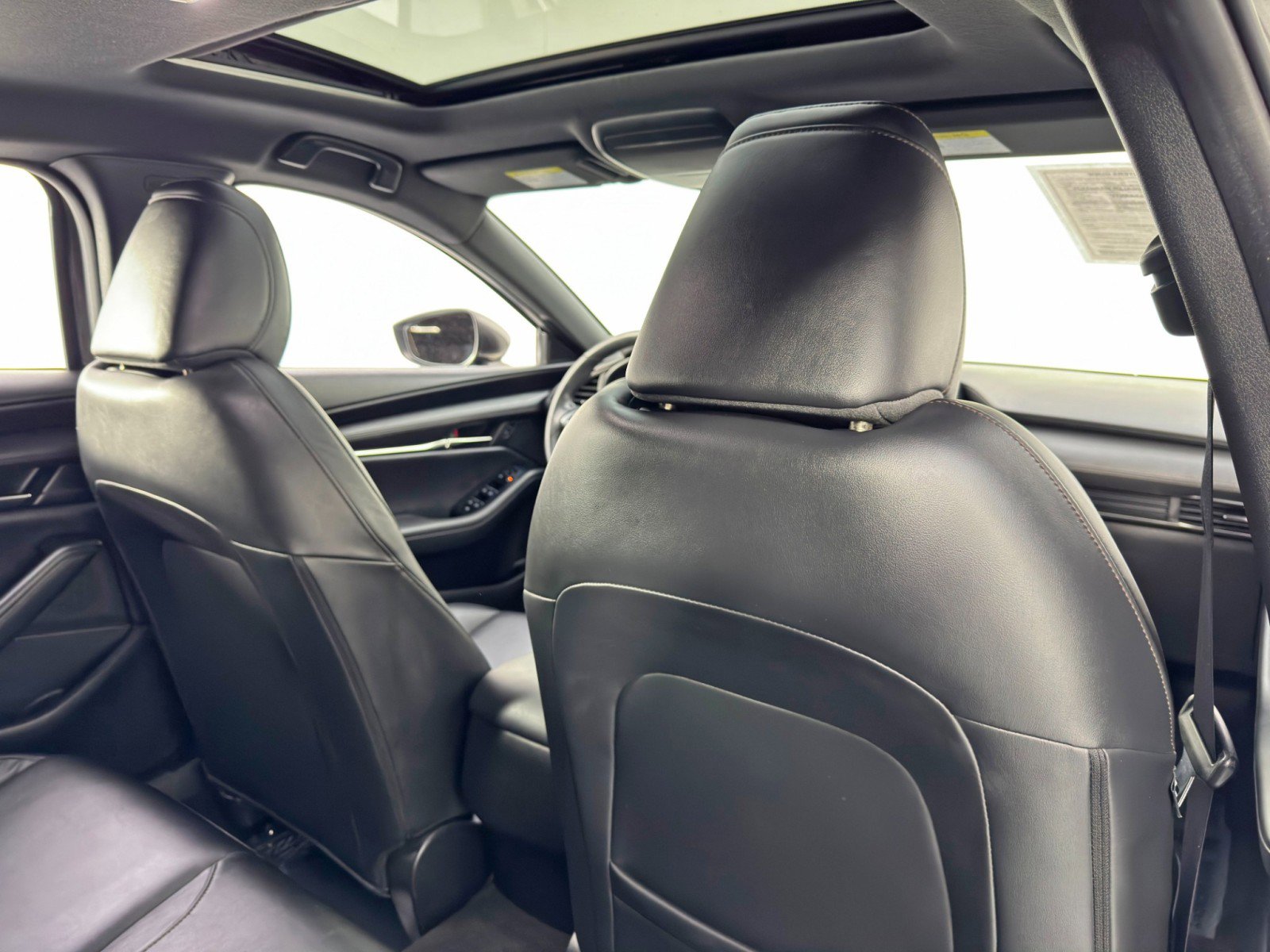 Used 2021 MAZDA MAZDA3 s image 33