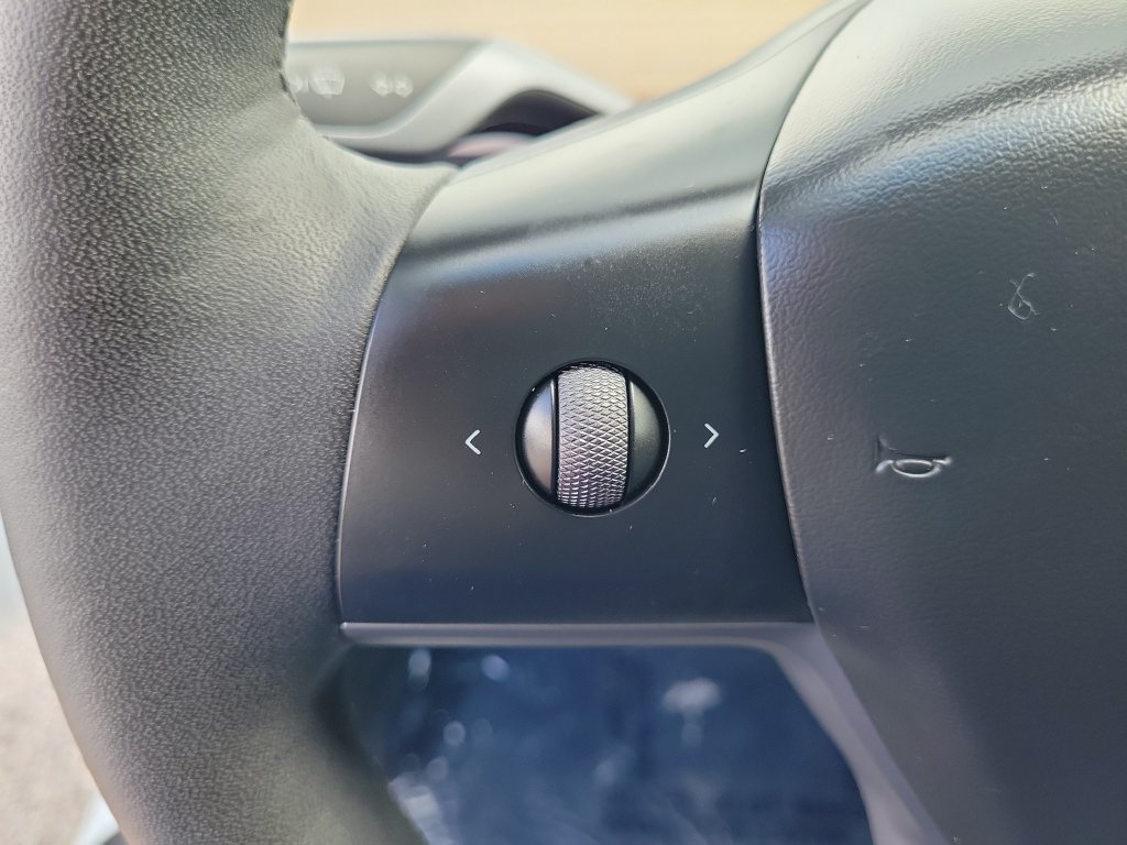 Used 2023 Tesla Model 3 Standard Range RWD image 19