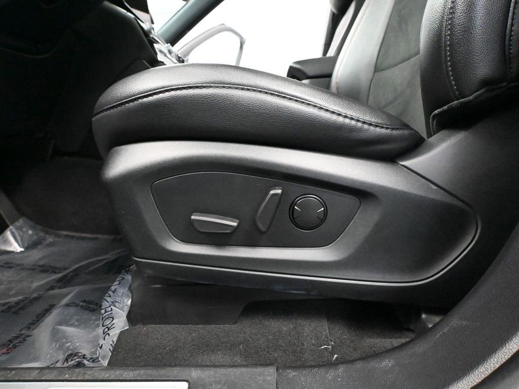 Used 2022 Ford Explorer ST-Line w/ Class IV Trailer Tow Package image 20