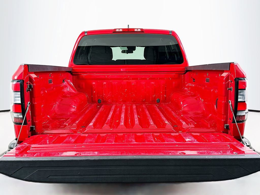 Used 2022 Nissan Frontier S w/ Technology Package RWD image 16