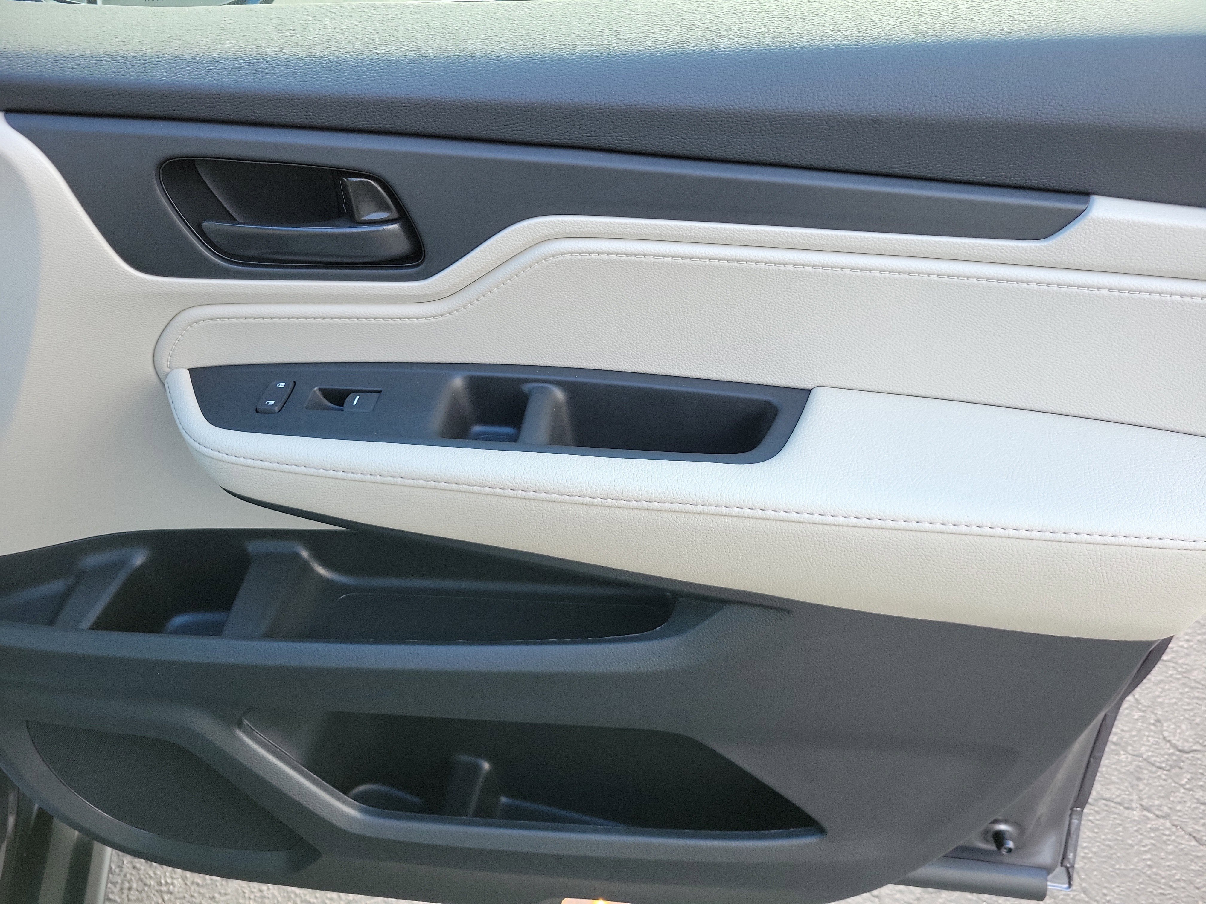 New 2026 Honda Odyssey EX-L image 8