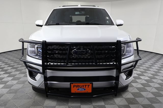 Used 2020 Ford Expedition XLT w/ Equipment Group 202A AWD/4WD image 3
