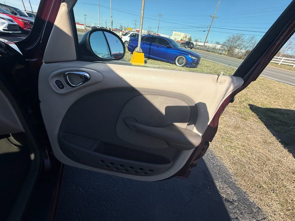 Used 2002 Chrysler PT Cruiser Limited image 22