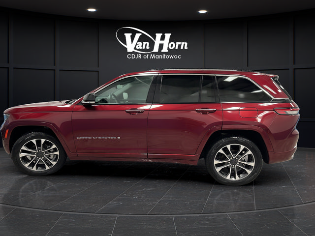 Used 2023 Jeep Grand Cherokee Overland w/ Luxury Tech Group IV AWD/4WD image 6