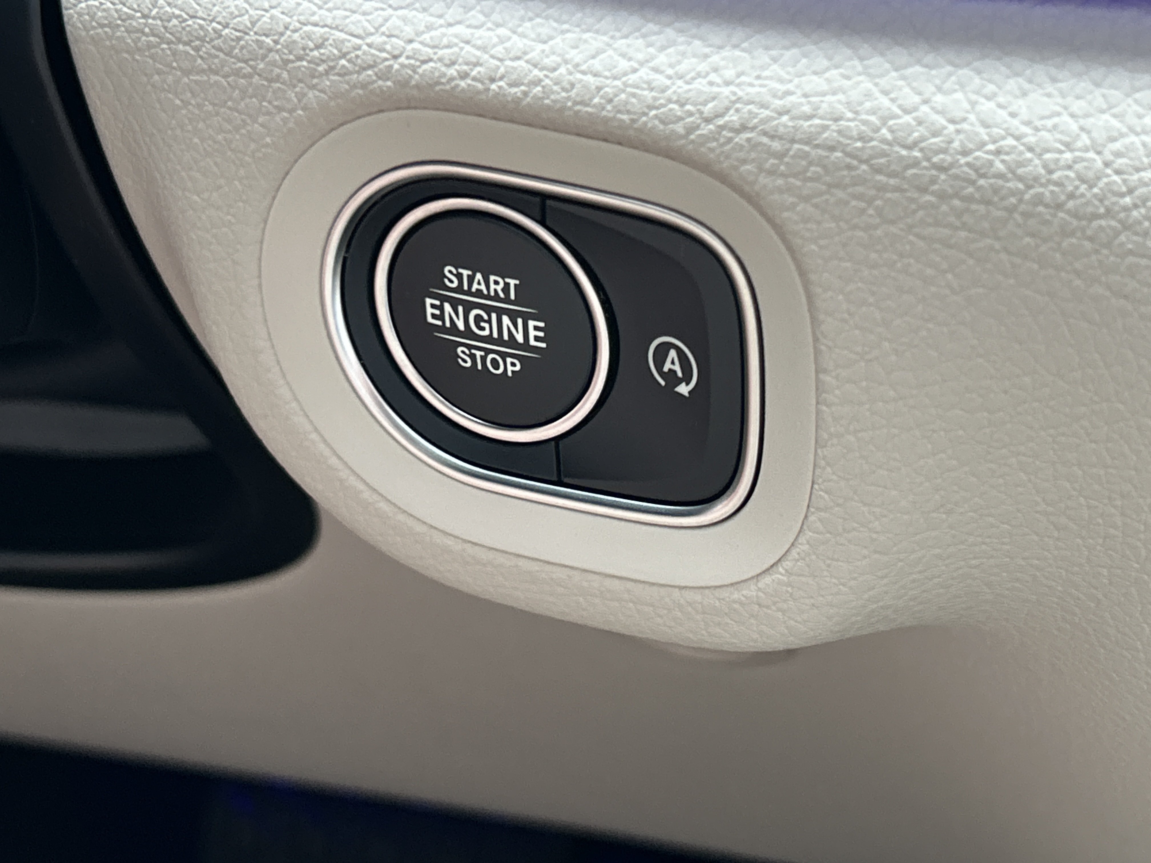Certified 2025 Mercedes-Benz GLE 350 4MATIC w/ AMG Line Exterior image 30